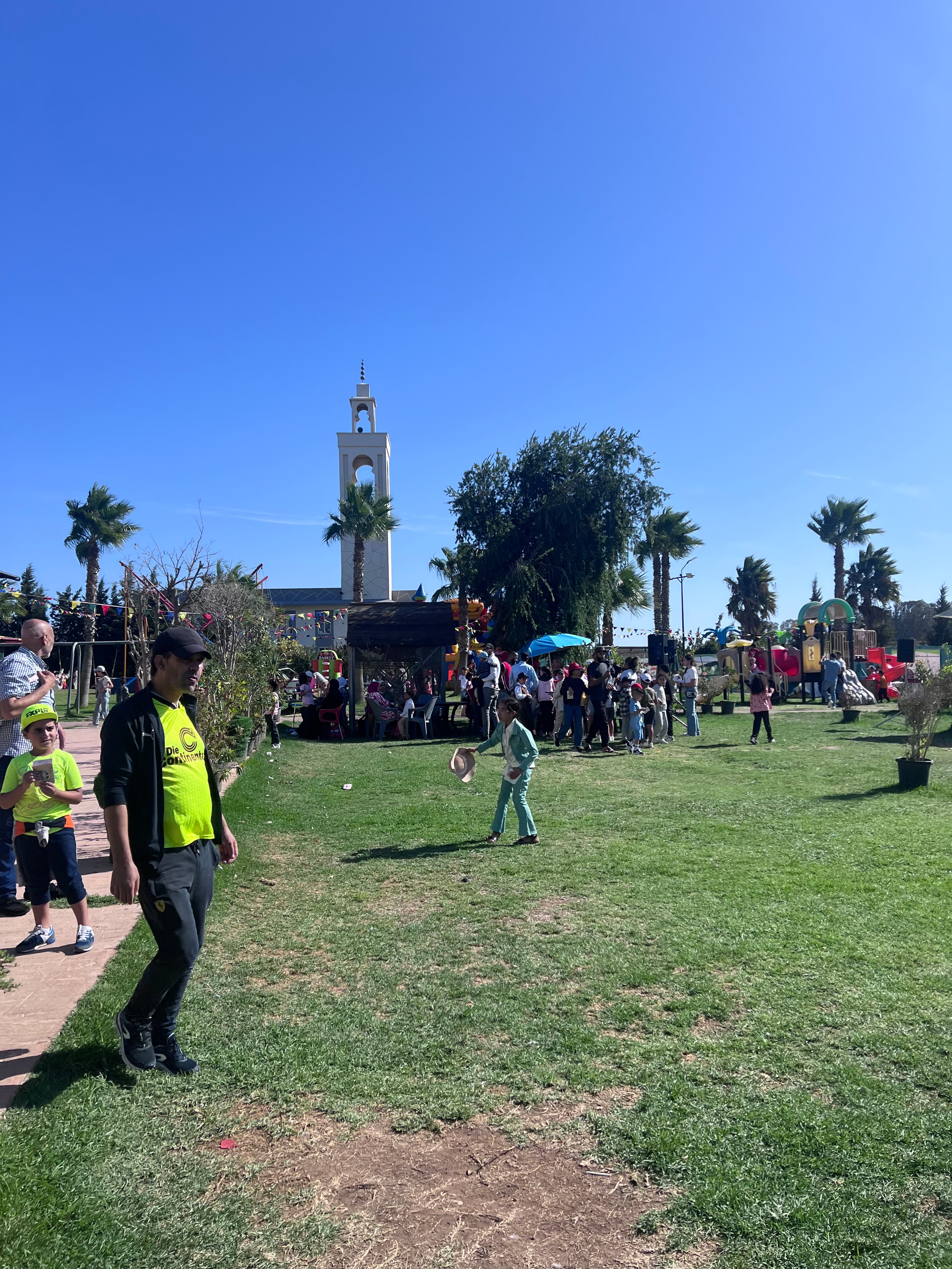 Le parc de Borasol par une journée ensoleillée